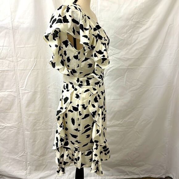Never fully dressed animal print satin. New size M - Picture 4 of 12